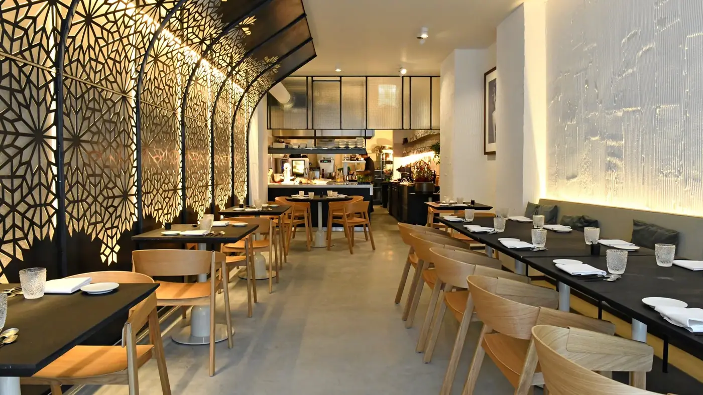 Restaurant met akoestische oplossing