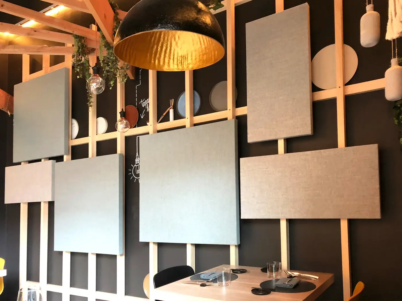 Wandpanelen in een restaurant